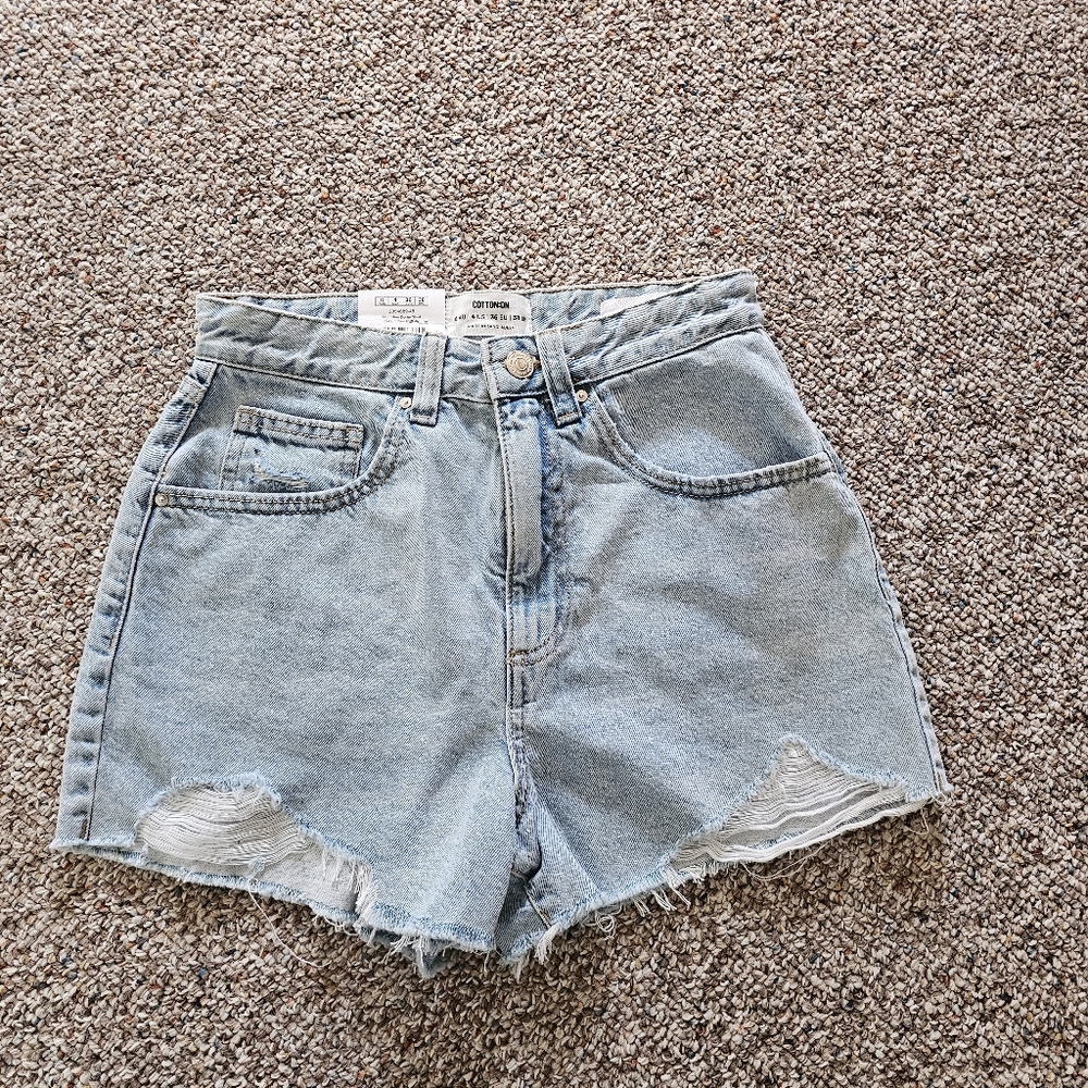 Cotton On "High Mom Denim Short"